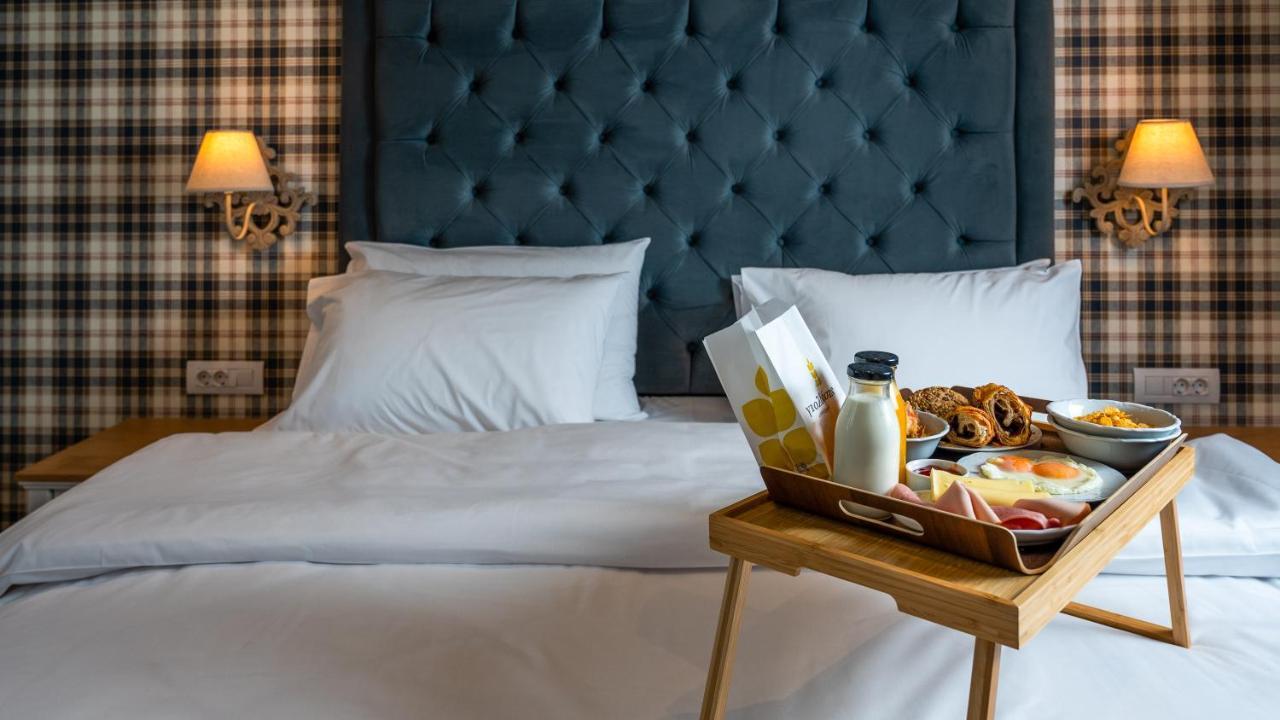 Brettania Hotel Ioannina Ngoại thất bức ảnh